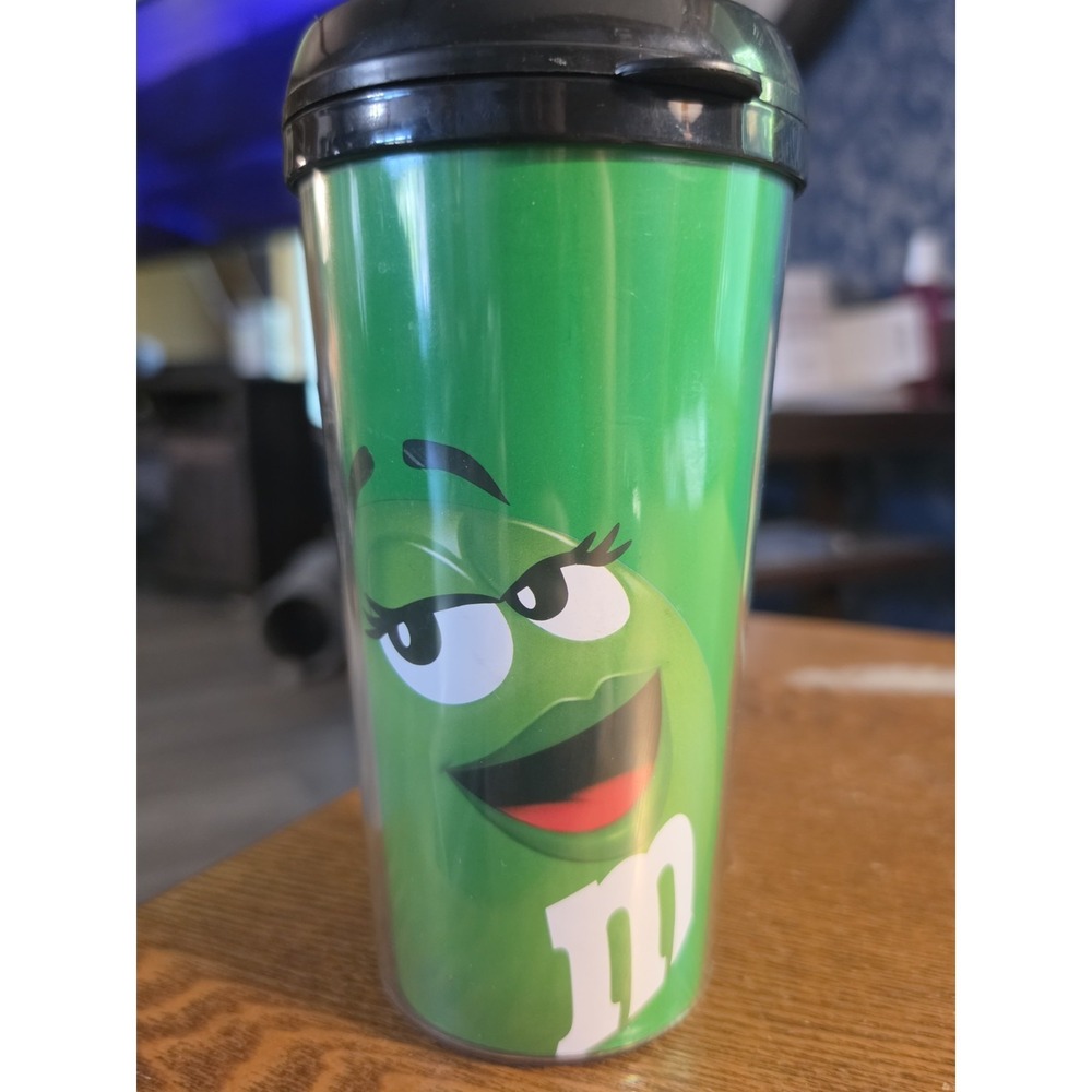 Green M&M Character 16oz Travel Tumbler Cup Coffee‎ Mug W/ Lid Insulated Plastic